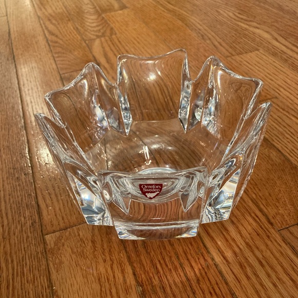Gorgeous Orrefors Lars Hellsten Sweden Corona Crystal Bowl Signed On the Bottom